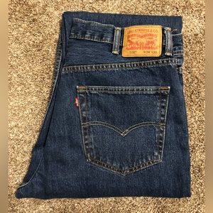 Levi's 550 Blue Jeans Relaxed Fit Tapered Leg. 38x30 fits 36x29